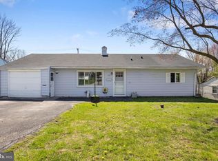 408 Trenton Rd, Fairless Hills, PA 19030