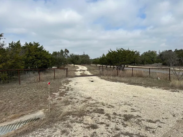 1900 County Road 284, Liberty Hill, TX 78642
