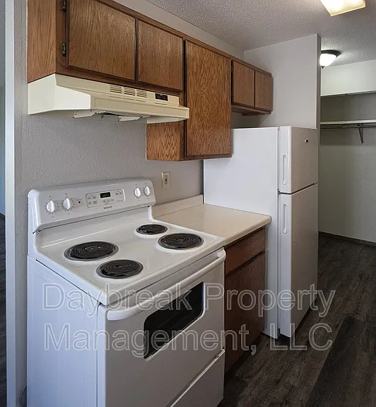 2408 3rd Ave N #12 — Photo 6