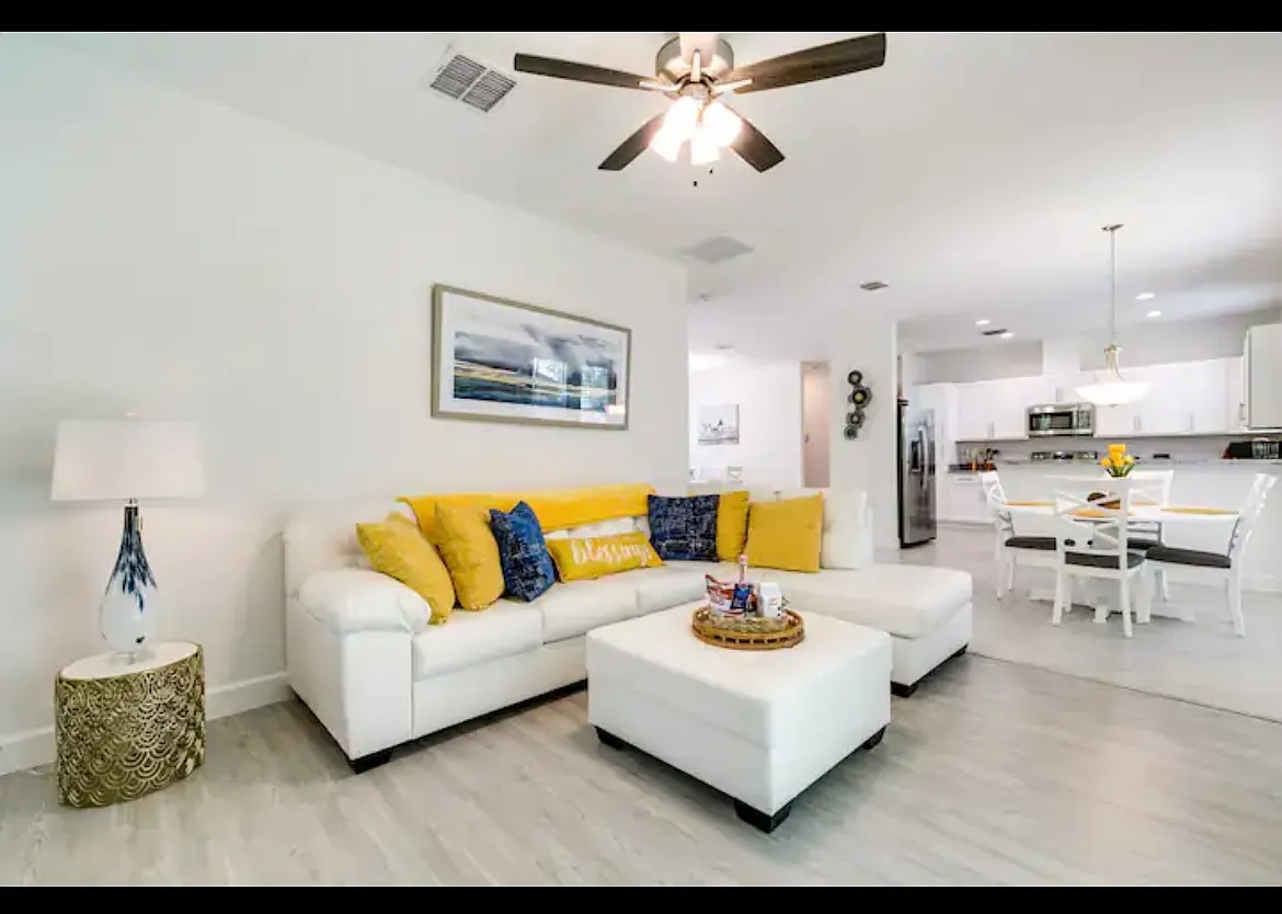 3 bed, 2100 sqft, $2,400 — Photo 4