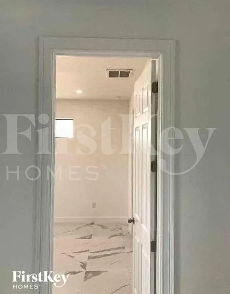 2514 13th St SW — Photo 6