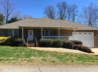 73 Deerfield Dr, Cleveland, GA 30528