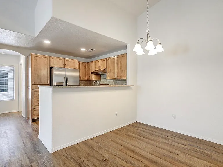 6501 San Antonio Dr NE #2001 — Photo 4