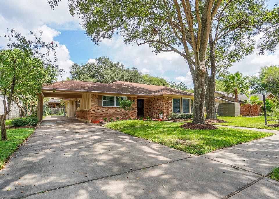 1st image of 3626 Sun Valley Dr
