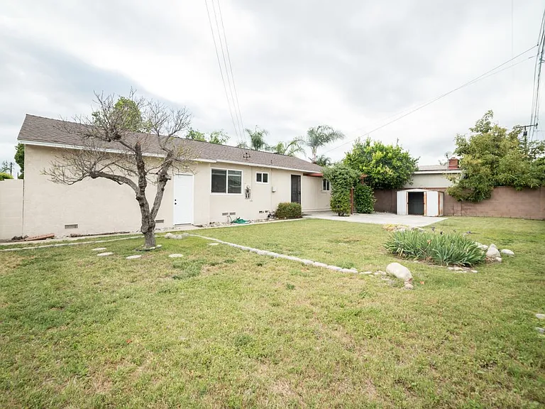 2958 Gramercy St — Photo 28