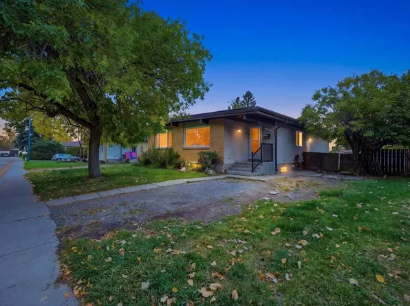 7130 W Hunterville Rd NW, Calgary, AB T2K 4J8