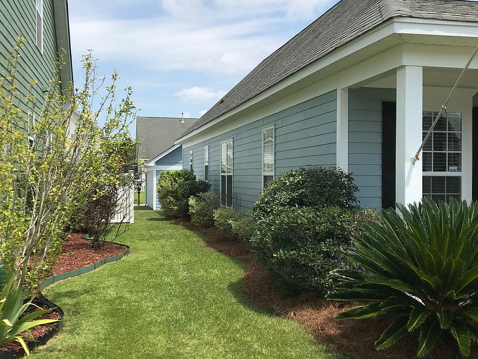 2nd image of 314 Foxglove Ave