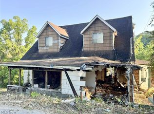 121 Water St, Spencer, WV 25276