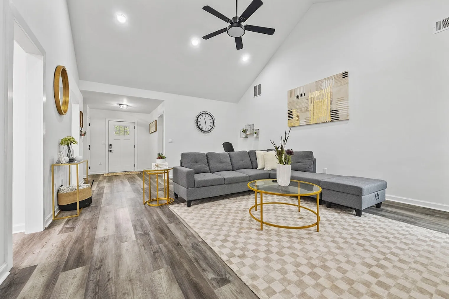3 bed, 2.0 bath, $6,087 — Photo 1