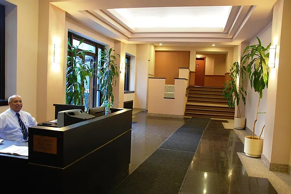 Rented by Corcoran | media 2