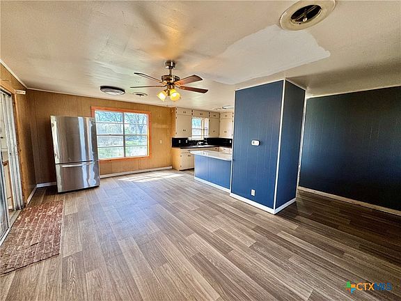 2nd image of 471 Old Goliad Rd