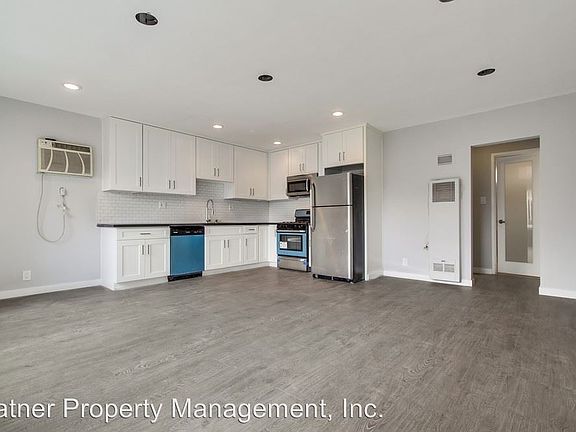 5th image of 1411 N Mansfield Ave APT 5