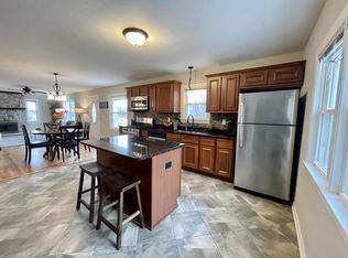 9775 S Chicago Rd, Oak Creek, WI 53154