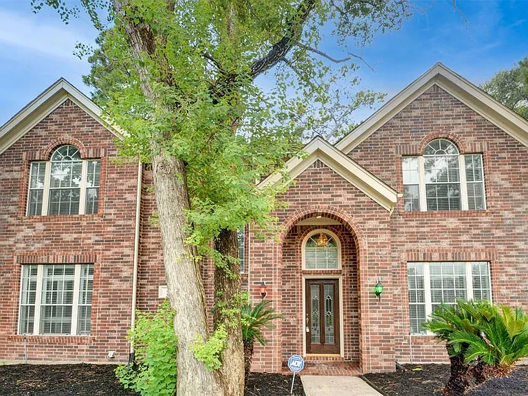 539 W North Hill Dr — Photo 1