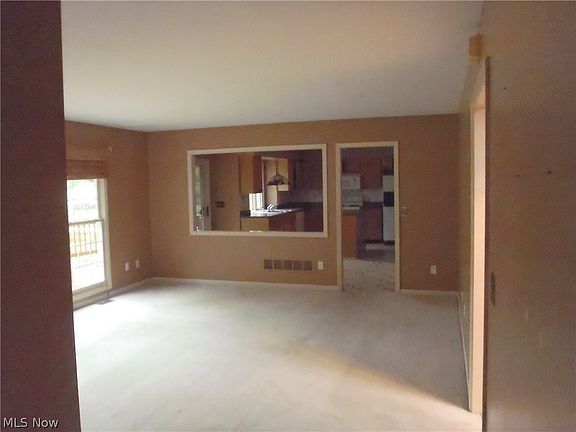 4th image of 20131 Ellsworth Dr