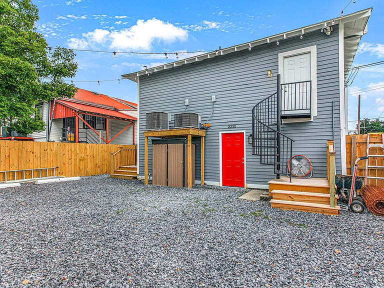 Amelia St — Photo 3