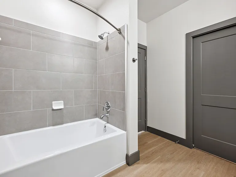 Garden Soaking Tubs