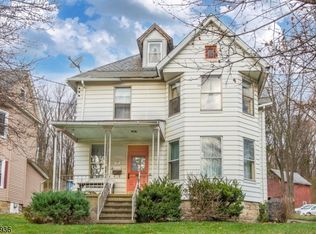 107 High St, Newton, NJ 07860