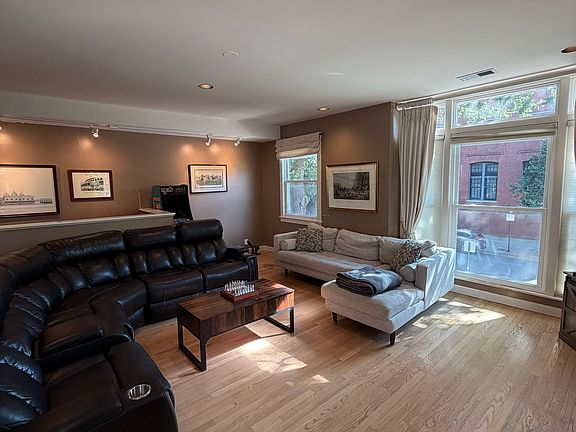 5th image of 3300 N Clifton Ave #2