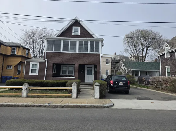 10-12 Charles St, Winthrop, MA 02152