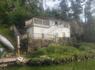 81 Lakeview Ter, Sandy Hook, CT 06482