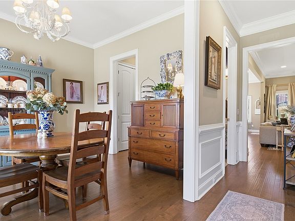 5th image of 1848 Waterfall Rd