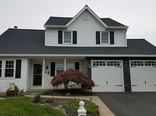 2 Erin Dr, Fairless Hills, PA 19030
