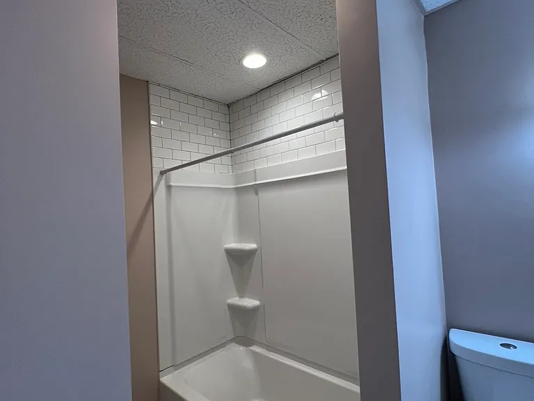 14 W Bowers St #B — Photo 8