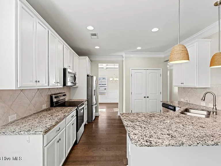 941 Needlerush Rd — Photo 8