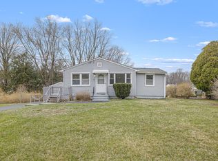 59 Fawn Dr, Cheshire, CT 06410