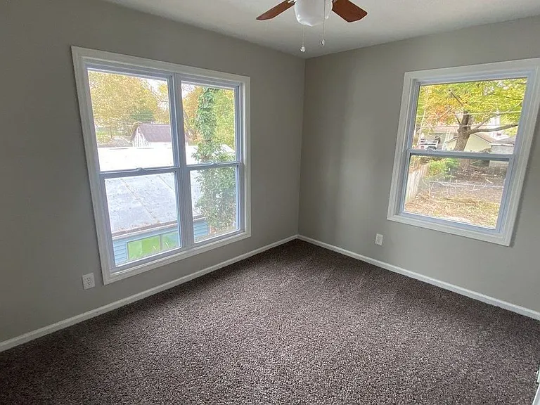 1101 S Main St #B — Photo 7