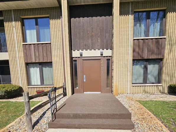 1601 Anna St #10, Schererville, IN 46375