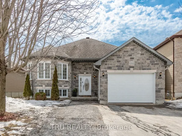 52 S Indian Dr, The Nation, ON K0A 2M0