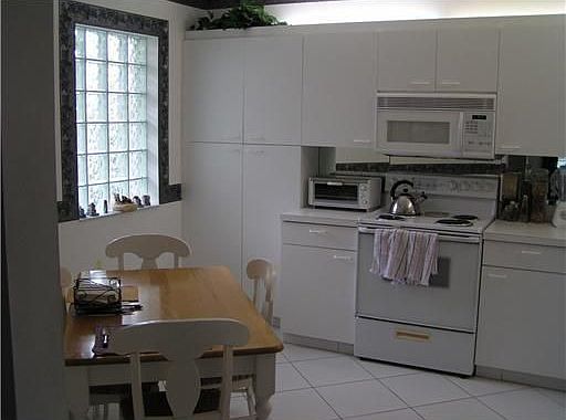 3rd image of 5153 Floria Dr APT U