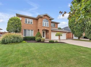 7689 Mount Carmel Blvd, Niagara Falls, ON L2H2Y3