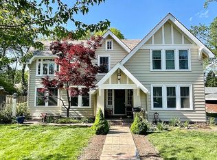 1007 W Vine St, Springfield, IL 62704