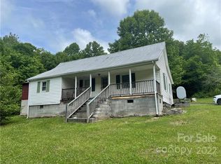 97 Polly Hollow Rd, Bakersville, NC 28705