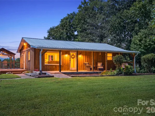 7693 S Mountain Institute Rd, Nebo, NC 28761