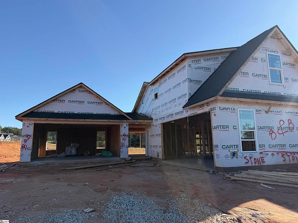 2nd image of 116 Hideaway Ln