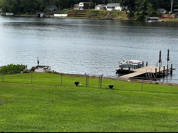 1015 Shirley Cir, Anderson, SC 29621
