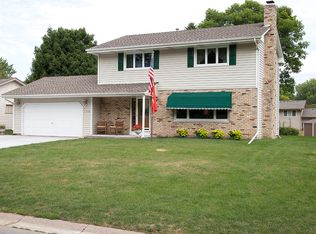 2798 16th Ter NW, New Brighton, MN 55112