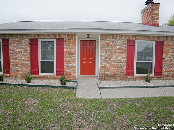 3rd image of 13400 Lacewood St