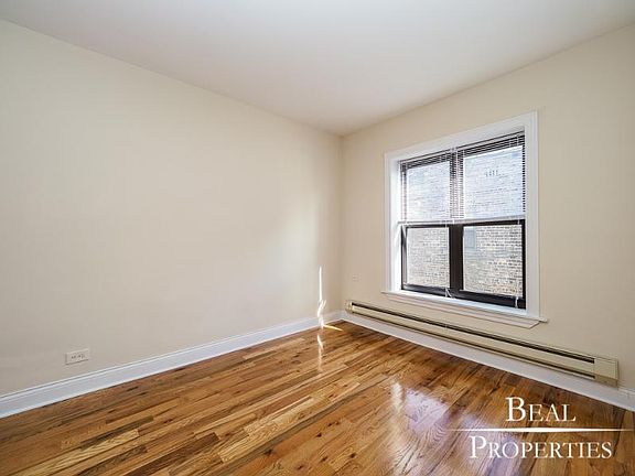 5th image of 817 W Cornelia Ave #A207