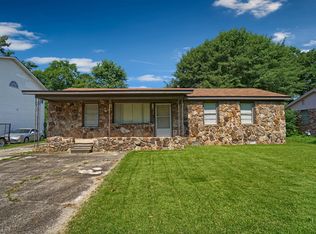 405 S Center St, Conway, AR 72034