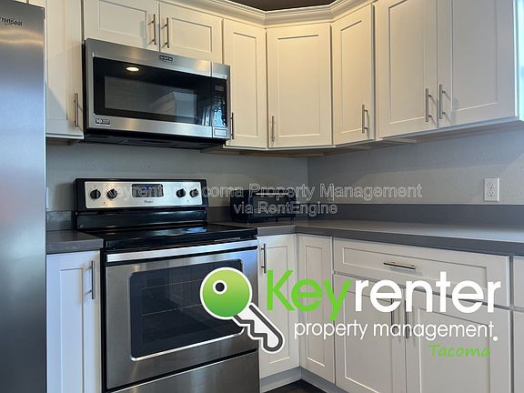 5th image of 4803 S Oakes St