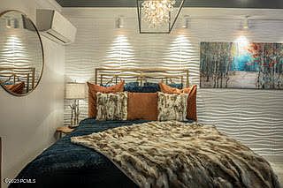 4th image of 2105 Prospector Ave #209