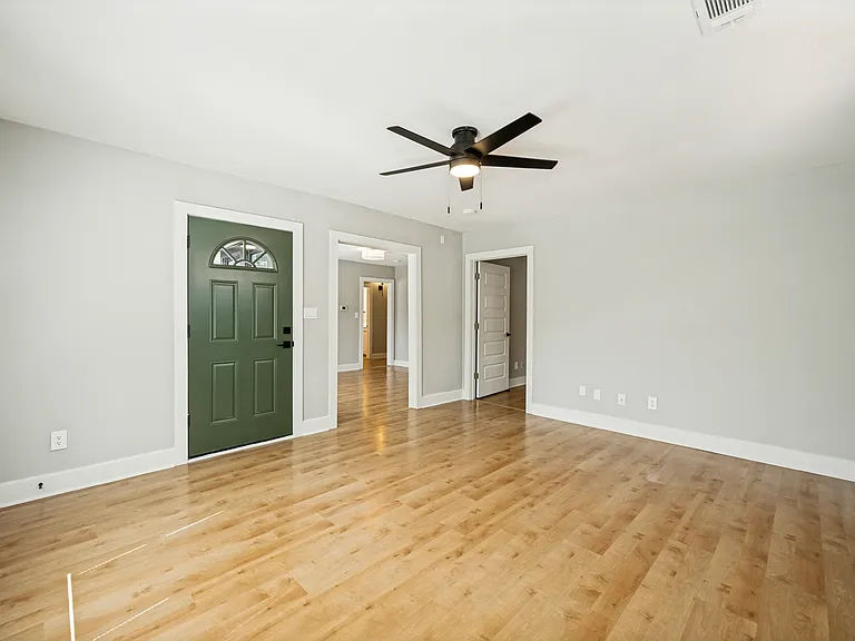 2804 Breeze Ter — Photo 4