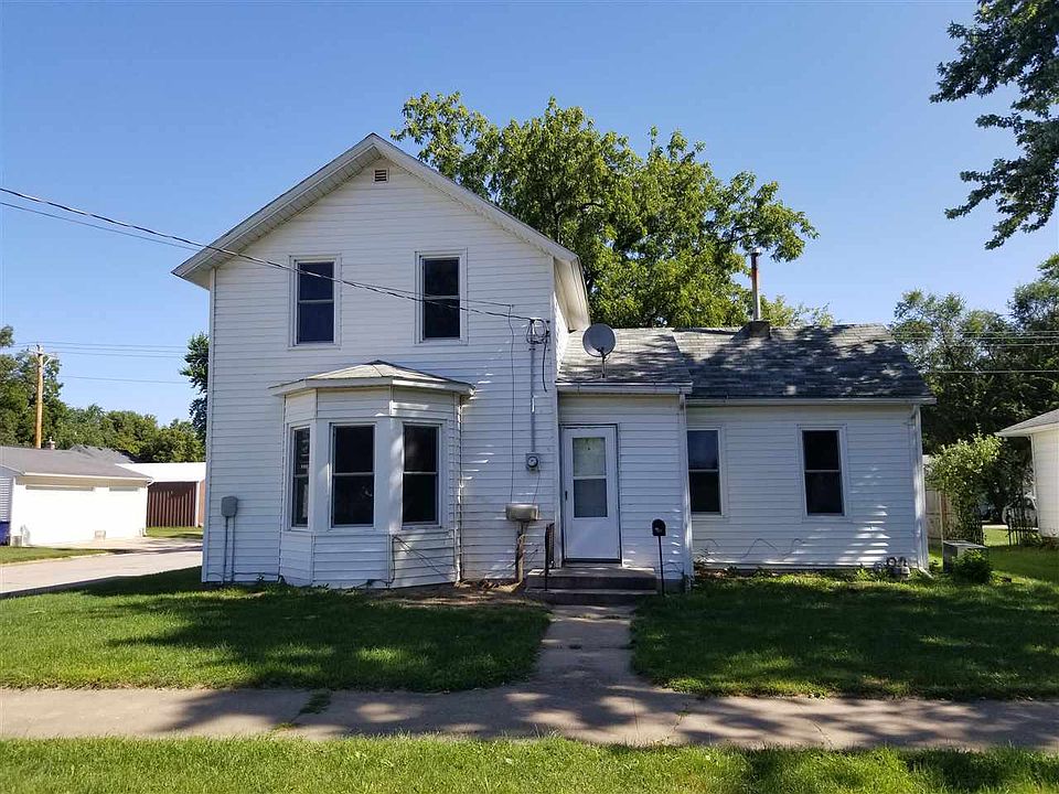 1st image of 800 E Main St