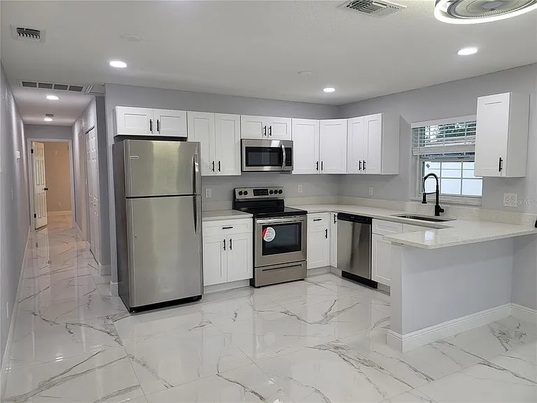 7813 Lakeshore Dr #B — Photo 22