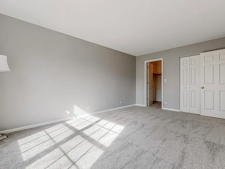 5S530 Paxton Dr — Photo 6